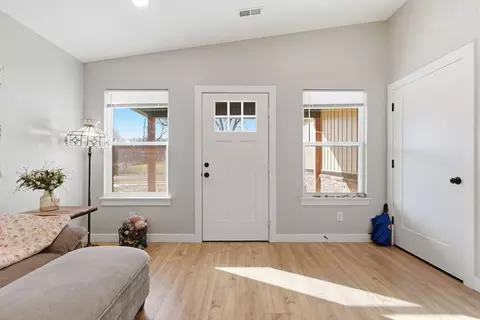 401 E Burks St, Sturgeon, MO 65284 photo 9