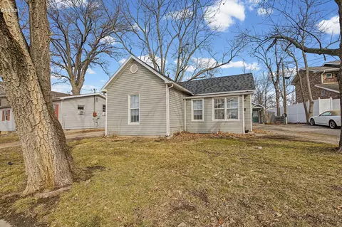 111 W Ash St #A-B, Columbia, MO 65203