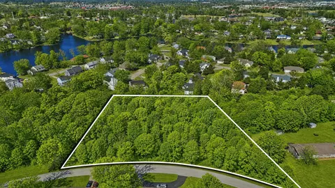 3 W Acres W Bethel Dr, Columbia, MO 65203
