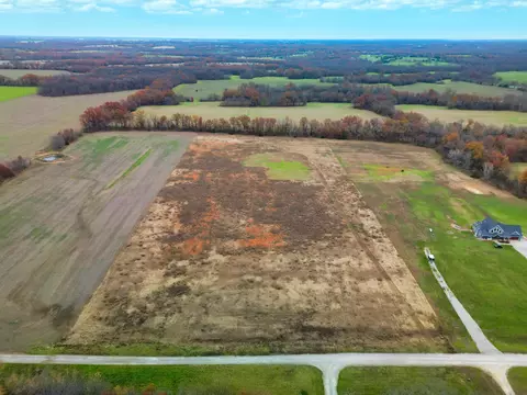 E Low Crossings Rd, Hallsville, MO 65255