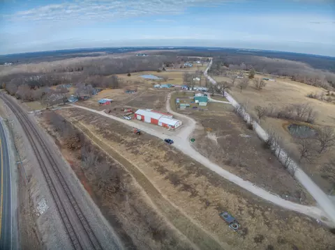 1075 County Road 1245, Moberly, MO 65270