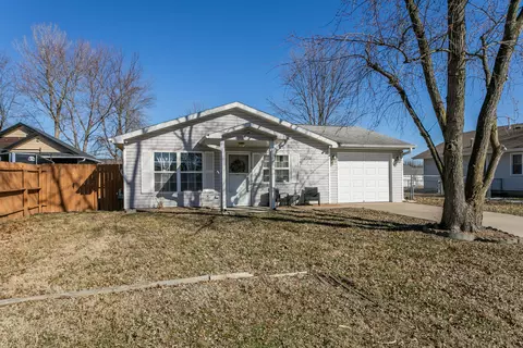 3509 Westwind Dr, Columbia, MO 65202