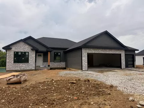 3805 Canyon Ridge Dr, Columbia, MO 65202