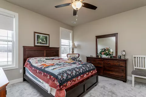 Bedroom - 11033 E Timmons Rd, Centralia, MO 65240 photo 5 of 6
