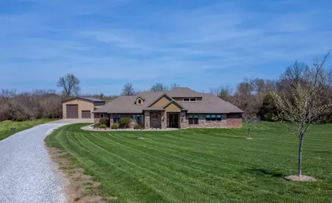 Exterior - 11033 E Timmons Rd, Centralia, MO 65240 photo 8 of 8
