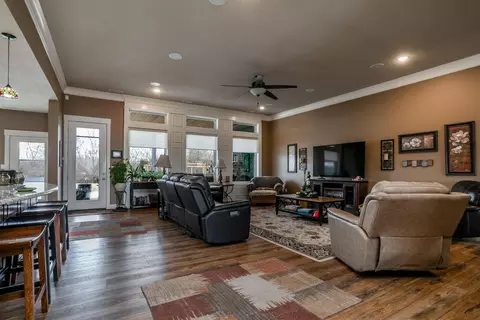 Living - 11033 E Timmons Rd, Centralia, MO 65240 photo 1 of 2