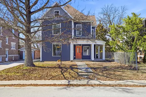 321 S 5th St, Moberly, MO 65270