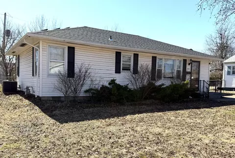 940 Hazel Pl, Mexico, MO 65265