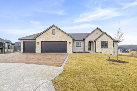 141 Donald Neil Ct, Columbia, MO 65203