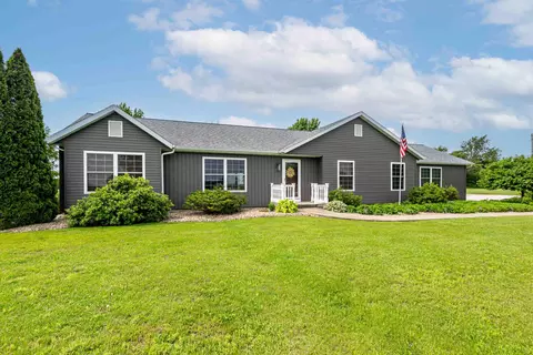 5183 Aud Road 245, Centralia, MO 65240