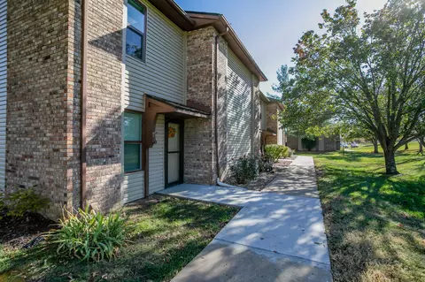 1992 N Waterfront Dr #D, Columbia, MO 65202
