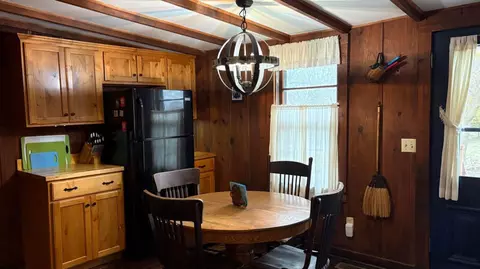 Dining - 602 High St, Arrow Rock, MO 65320 photo 1 of 2