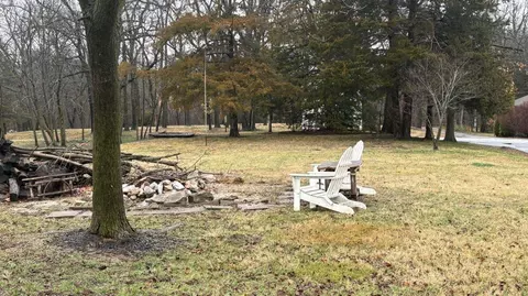 Exterior - 602 High St, Arrow Rock, MO 65320 photo 2 of 3