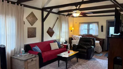 Living - 602 High St, Arrow Rock, MO 65320 photo 3 of 4