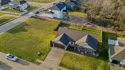 5580 Kingfisher Dr, Ashland, MO 65010