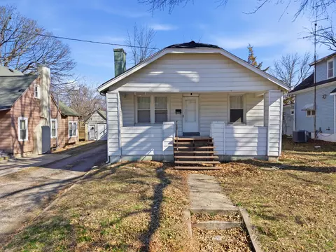 1003 W Davis St, Fayette, MO 65248