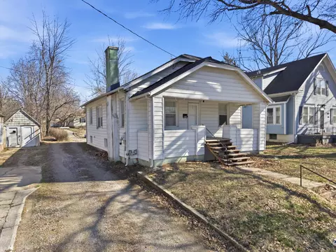 1003 W Davis St, Fayette, MO 65248