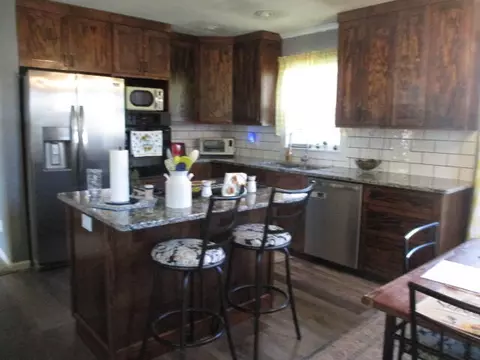 Kitchen - 903 E Jackson St, Mexico, MO 65265 photo 1 of 4