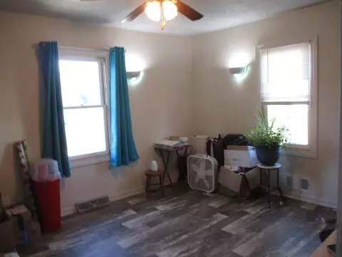 Living - 903 E Jackson St, Mexico, MO 65265 photo 2 of 2