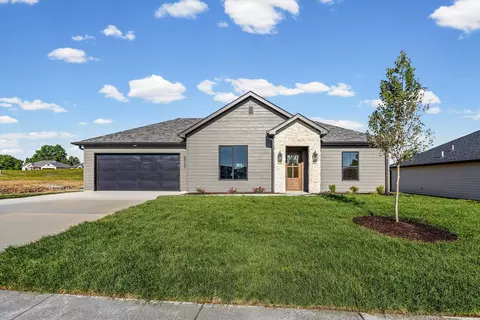 5737 Kestrel Lp Lp, Columbia, MO 65202