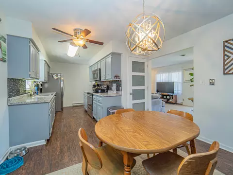 218 Crest Dr, Moberly, MO 65270 photo 9