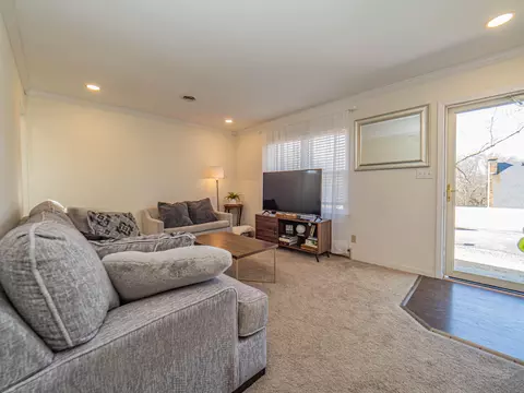 218 Crest Dr, Moberly, MO 65270 photo 4