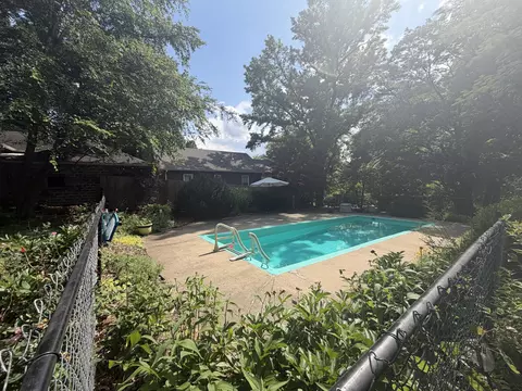 5 Riverside Dr, Boonville, MO 65233