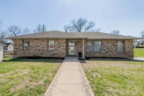 1108 Krohn St, Boonville, MO 65233