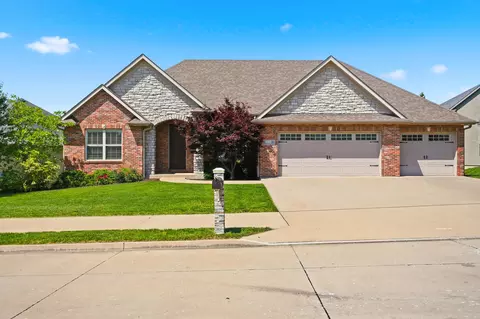 4305 Silver Valley Dr, Columbia, MO 65203