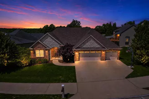 4305 Silver Valley Dr, Columbia, MO 65203