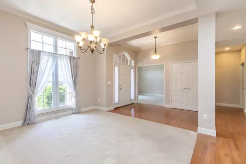 Living - 1232 Ryan Dr, Centralia, MO 65240 photo 7 of 8