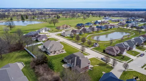 View/Area - 1232 Ryan Dr, Centralia, MO 65240 photo 6 of 12