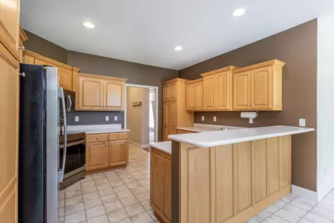 Kitchen - 1232 Ryan Dr, Centralia, MO 65240 photo 4 of 6