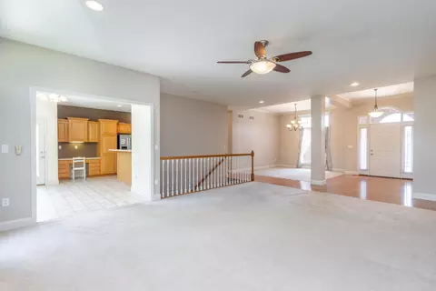 Living - 1232 Ryan Dr, Centralia, MO 65240 photo 4 of 8