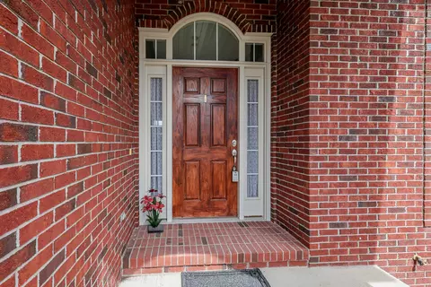 Entry Way - 1232 Ryan Dr, Centralia, MO 65240 photo 1 of 2