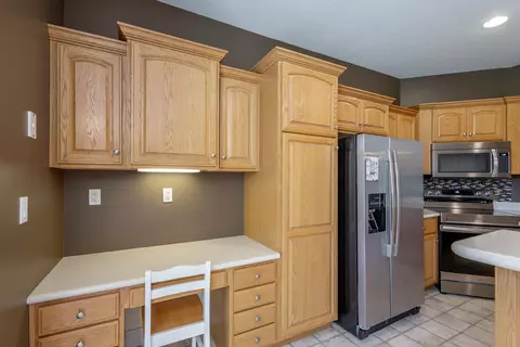 Kitchen - 1232 Ryan Dr, Centralia, MO 65240 photo 3 of 6