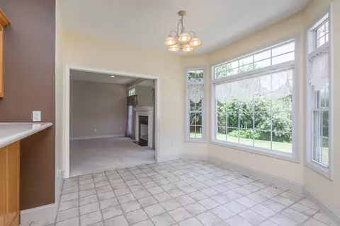 Living - 1232 Ryan Dr, Centralia, MO 65240 photo 5 of 8