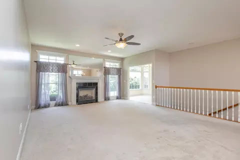 Living - 1232 Ryan Dr, Centralia, MO 65240 photo 1 of 8
