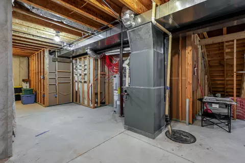 Entry Way - 1232 Ryan Dr, Centralia, MO 65240 photo 4 of 4