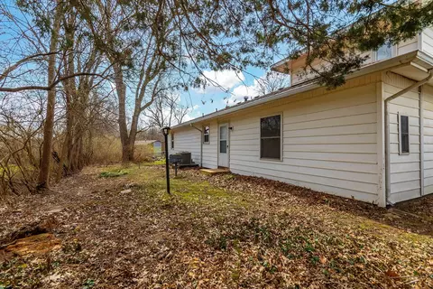 Exterior - 10 Wonneman Cir, Mexico, MO 65265 photo 3 of 4