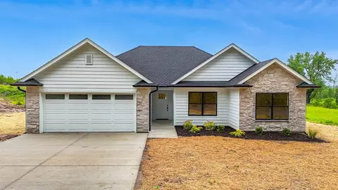 101 W Francis St, Sturgeon, MO 65284