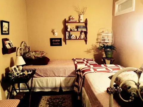 Bedroom - 418 Main St, Arrow Rock, MO 65320 photo 4 of 4