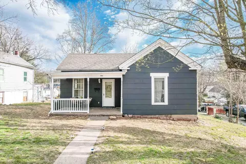 318 E Walnut St, Boonville, MO 65233