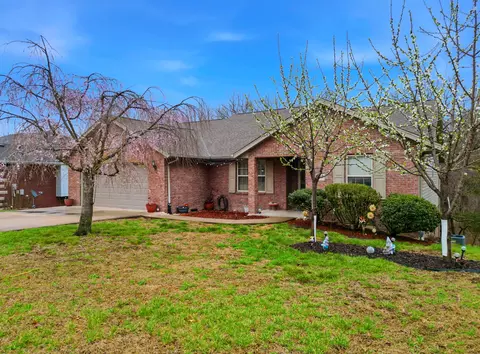 1753 Del Cerro Dr, Jefferson City, MO 65101