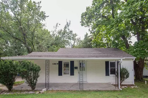 1308 W Worley St, Columbia, MO 65203