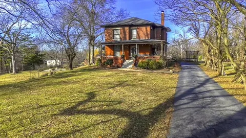 709 Gilman St, Moberly, MO 65270