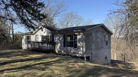 10495 10469 Ferry Rd, Boonville, MO 65233