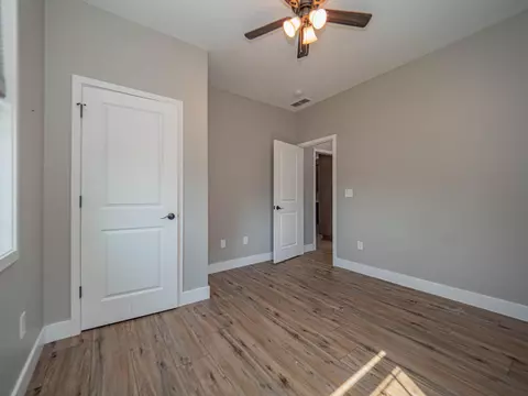 Bedroom - 2105 Vinny Ave, Moberly, MO 65270 photo 7 of 7