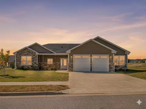 2105 Vinny Ave, Moberly, MO 65270