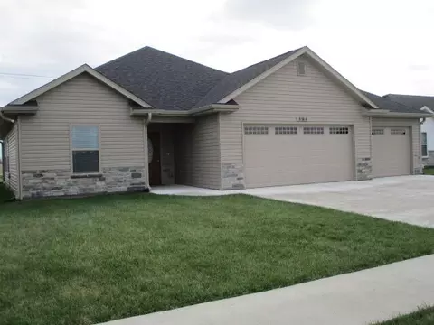 504 Addie Ln, Centralia, MO 65240